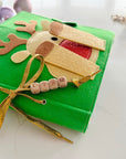 Holly Jolly Christmas Book - Wondertivity