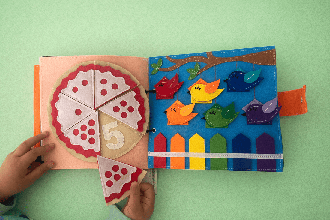 Busy Bear - My First Busy Book - Wondertivity