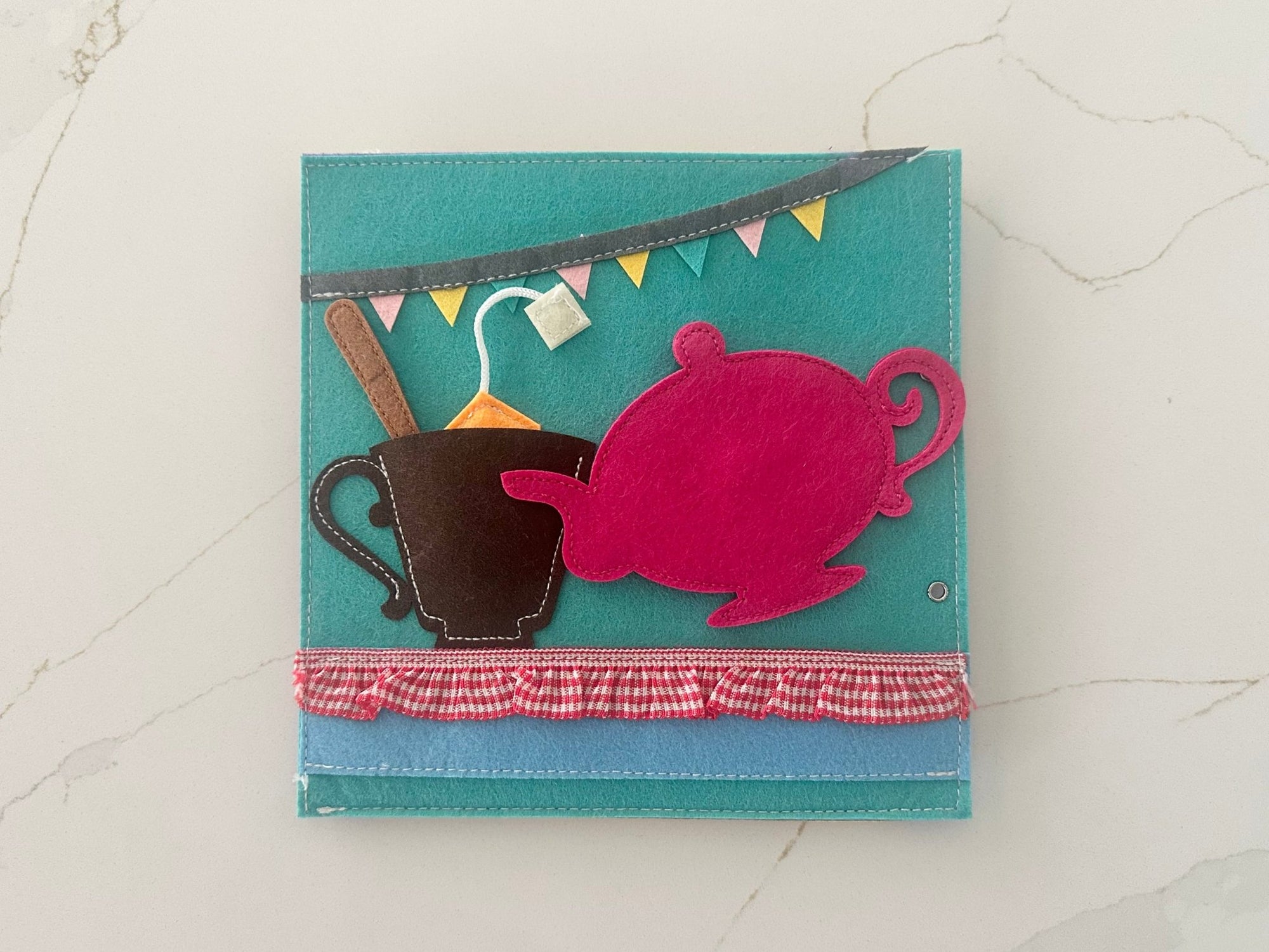 Hickory Dickory Dock &amp; I’m a Little Teapot - Wondertivity
