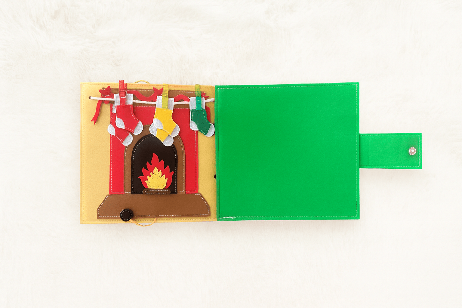 Holly Jolly Christmas Book - Wondertivity