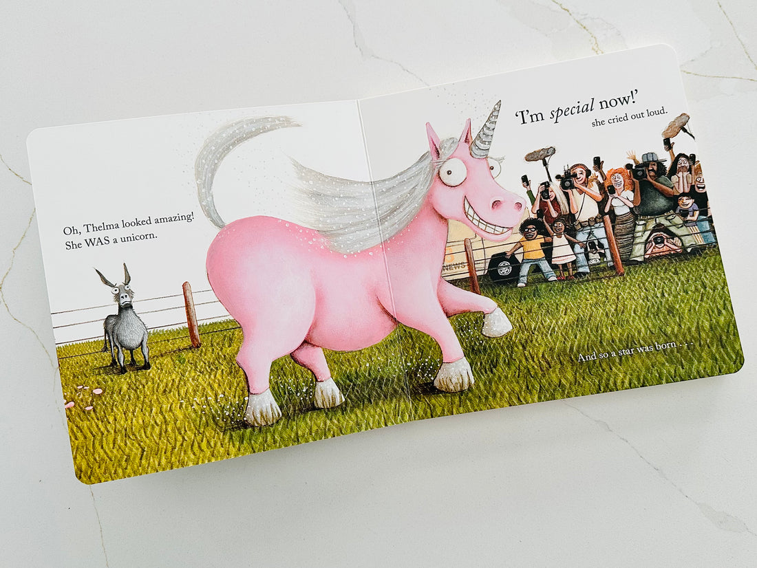 Libro de cartón Thelma la Unicornio de Aaron Blabey
